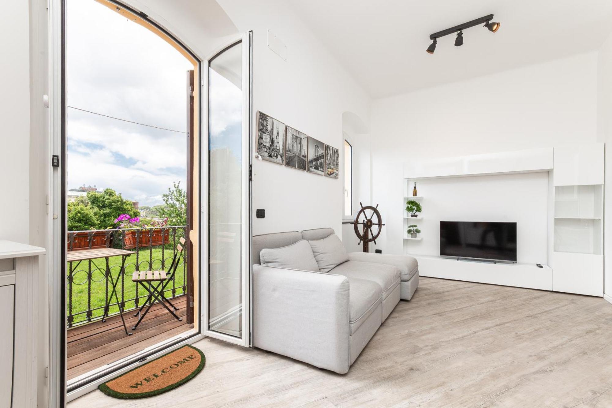 Apartment Spacious 3-bedroom - 10 Min To Center & 5 Min To Gaslini Hospital *