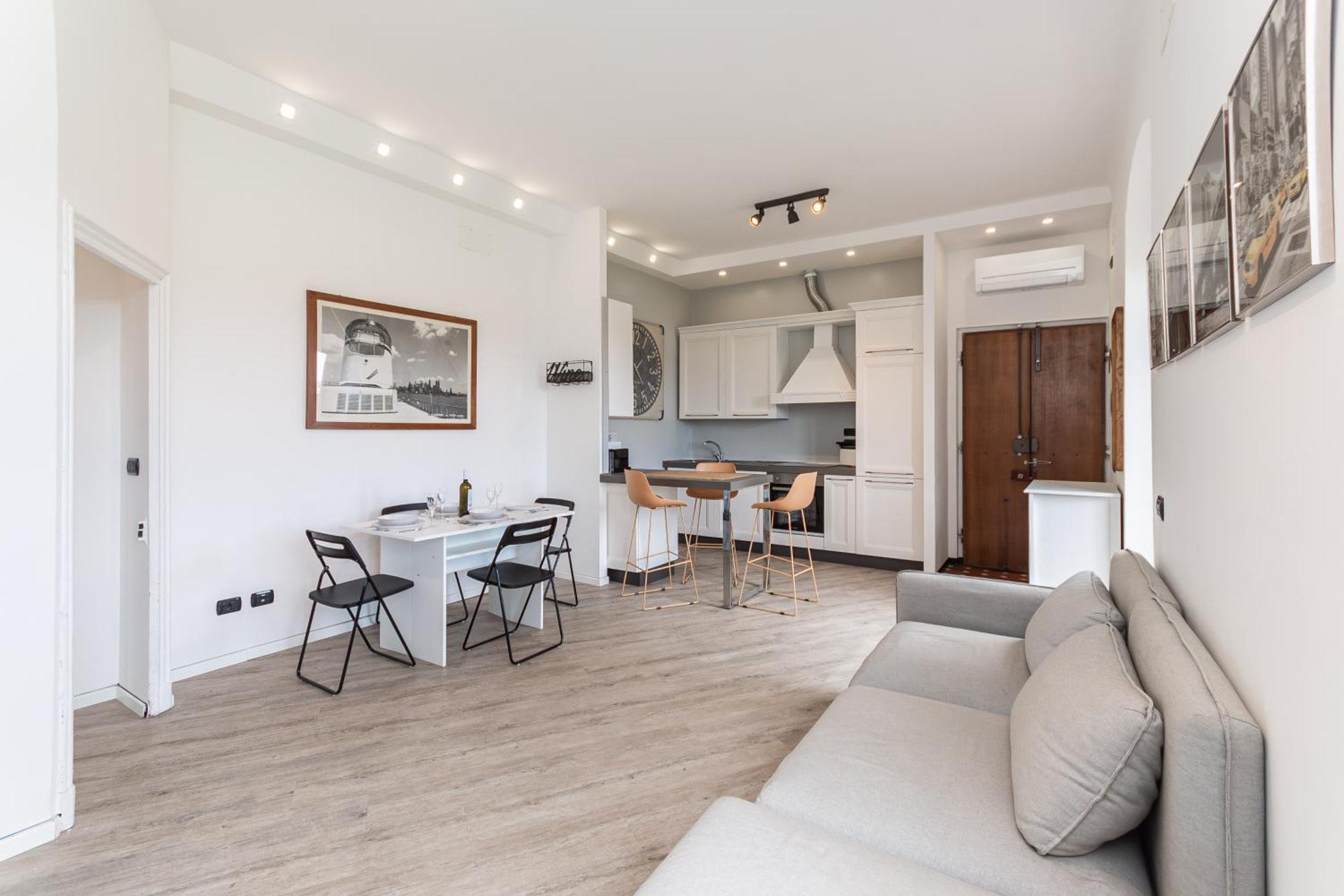 Apartment Spacious 3-bedroom - 10 Min To Center & 5 Min To Gaslini Hospital Genua