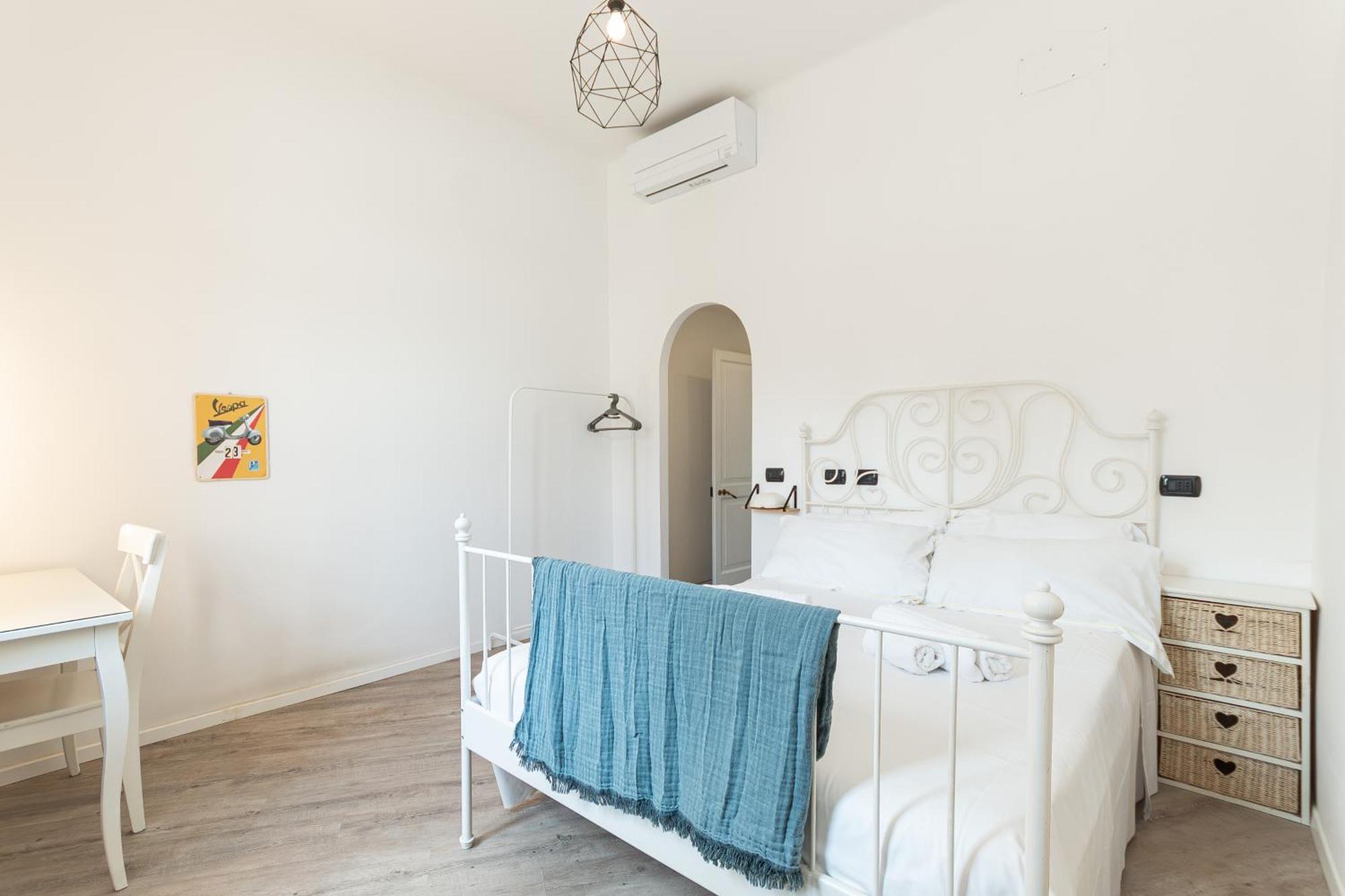 Apartment Spacious 3-bedroom - 10 Min To Center & 5 Min To Gaslini Hospital