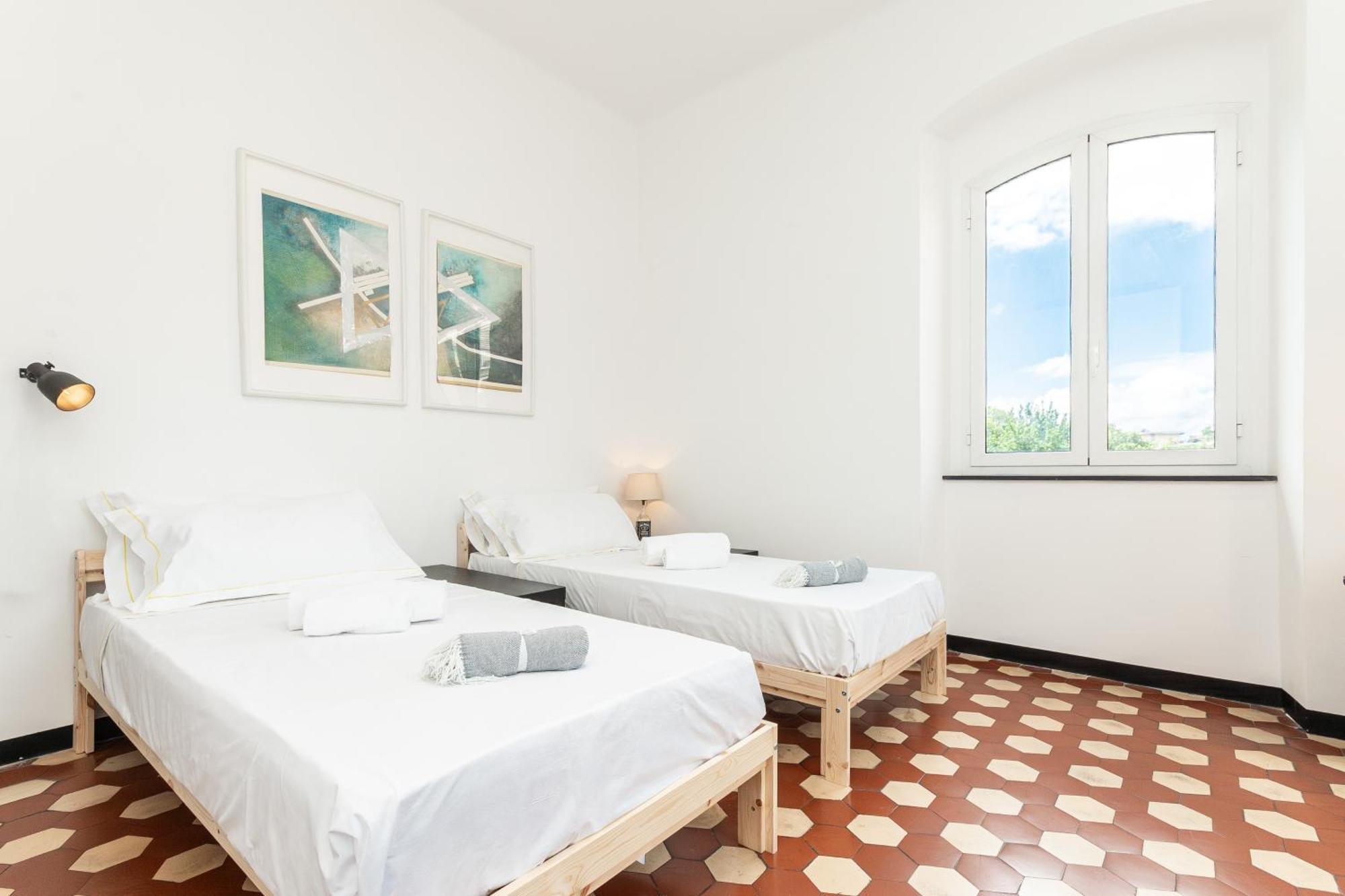 Spacious 3-bedroom - 10 Min To Center & 5 Min To Gaslini Hospital *