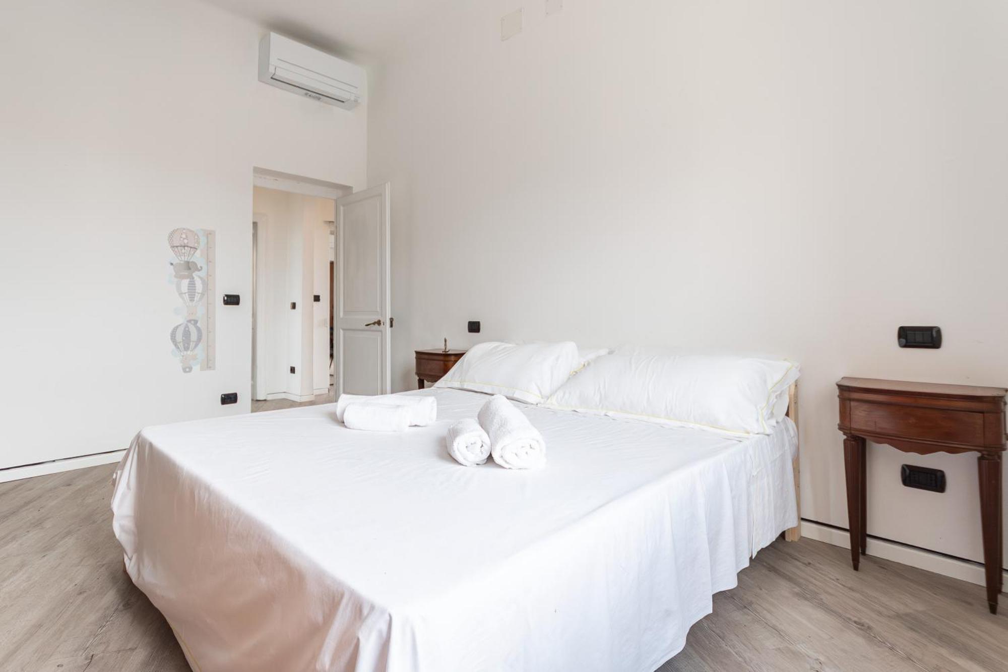 Apartment Spacious 3-bedroom - 10 Min To Center & 5 Min To Gaslini Hospital Genua