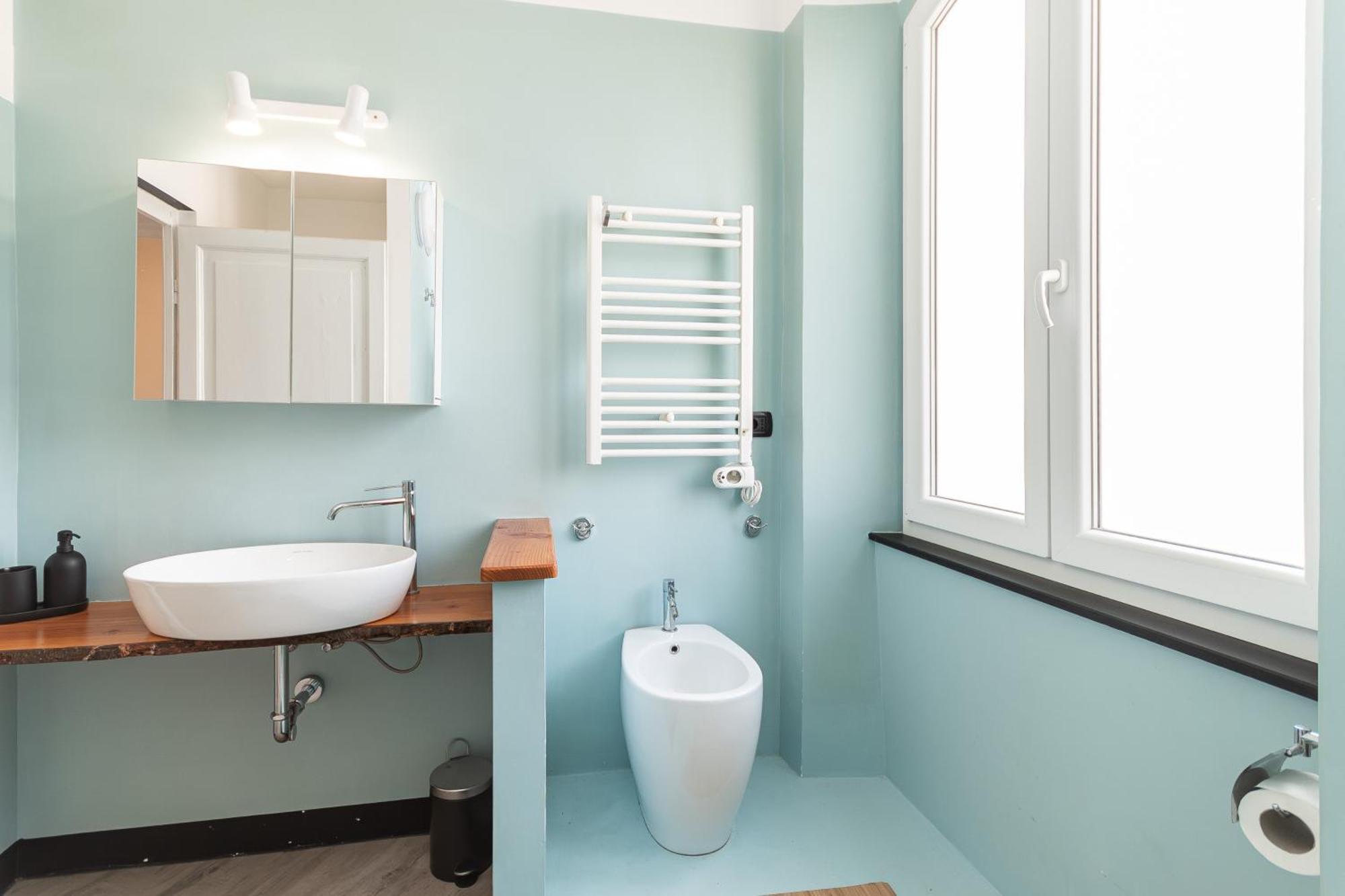 Spacious 3-bedroom - 10 Min To Center & 5 Min To Gaslini Hospital Apartment
